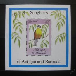Poštová známka Antigua 1984 Vtáci Mi# Block 81