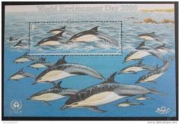 Poštová známka Jersey 2000 Delfíny Mi# Block 26