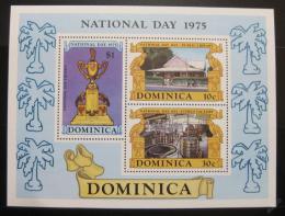 Poštové známky Dominika 1975 Národní den Mi# Block 34 