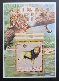 Poštová známka Malawi 2005 Lev pustinný, skauting