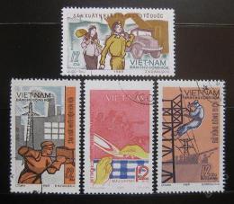 Poštové známky Vietnam 1970 Spotøební prùmysl Mi# 623-26