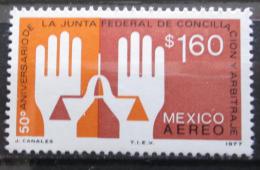 Poštová známka Mexiko 1977 Ruce a váhy Mi# 1553