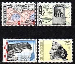 Poštové známky Holandsko 1977 Archeologické nálezy Mi# 1097-1100