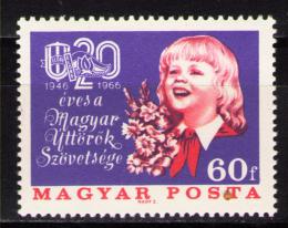 Poštová známka Maïarsko 1966 Mladí pionýøi Mi# 2251