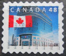 Poštová známka Kanada 2002 Štátna vlajka a hlavní pošta v Ottawì Mi# 2027
