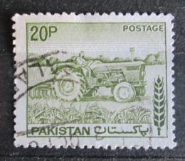 Poštová známka Pakistan 1979 Traktor Mi# 467