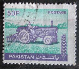 Poštová známka Pakistan 1979 Traktor Mi# 470