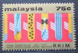 Poštová známka Malajsie 1975 Institut výzkumu pryže Mi# 142