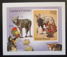 Poštová známka Guinea-Bissau 2010 Kaktusy a kojoti DELUXE Mi# 5010 B Block