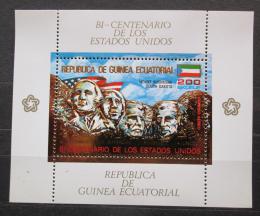Poštová známka Rovníková Guinea 1975 Mount Rushmore, zlatá Mi# Block 179