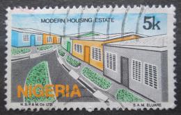 Poštová známka Nigéria 1986 Moderní architektura Mi# 476