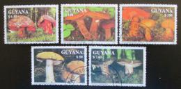 Poštové známky Guyana 1991 Huby Mi# 3680-84 Kat 17€