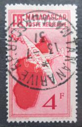 Poštová známka Madagaskar 1935 Lietadlo a mapa Mi# 220