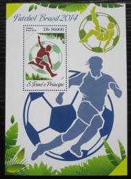Poštová známka Svätý Tomáš 2014 MS ve futbale Mi# Block 971 Kat 10€