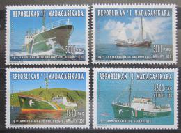 Poštové známky Madagaskar 1996 Lode Greenpeace Mi# 1794-97 Kat 10€