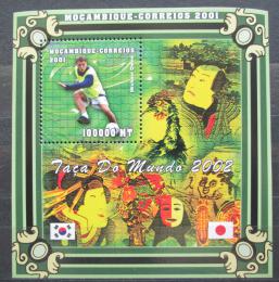 Poštová známka Mozambik 2001 MS ve futbale Mi# Block 76 Kat 10€