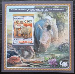 Poštová známka Niger 2016 Boj proti lovu nosorožcù Mi# Block 630 Kat 13€
