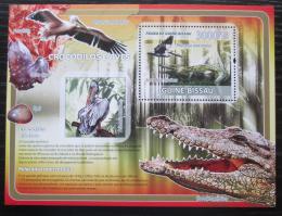Poštová známka Guinea-Bissau 2008 Krokodíly a ptáci Mi# Block 645 Kat 12€