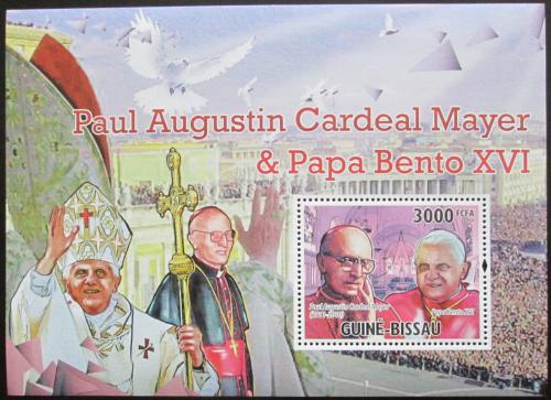 Poštová známka Guinea-Bissau 2010 Papež Benedikt Mi# Block 892 Kat 12€