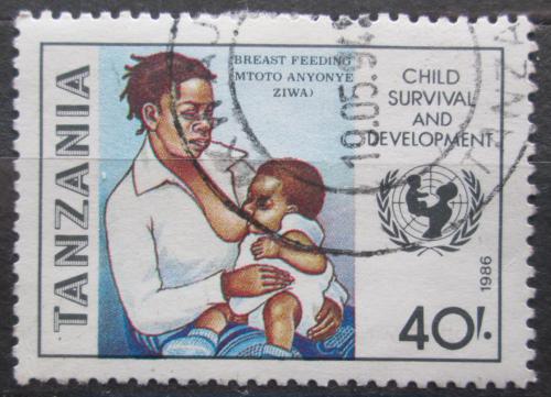 Poštová známka Tanzánia 1986 Boj proti dìtské úmrtnosti Mi# 335