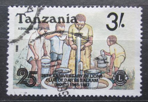 Poštová známka Tanzánia 1988 Muži u studny Mi# 514
