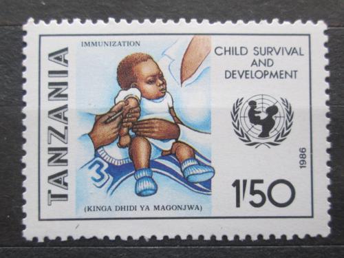 Poštová známka Tanzánia 1986 Boj proti dìtské úmrtnosti Mi# 332