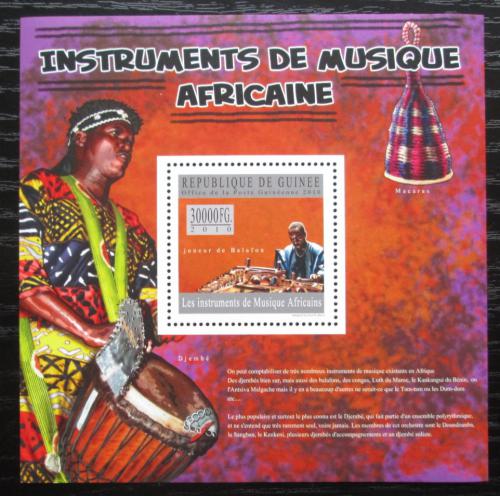 Poštová známka Guinea 2010 Africké hudobný nástroje Mi# Block 1800 Kat 10€