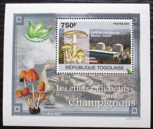 Poštová známka Togo 2011 Radioaktivní huby DELUXE Mi# 3802 Block