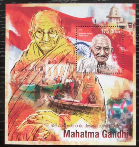 Poštová známka Mozambik 2013 Mahátma Gándhí Mi# Block 787 Kat 10€