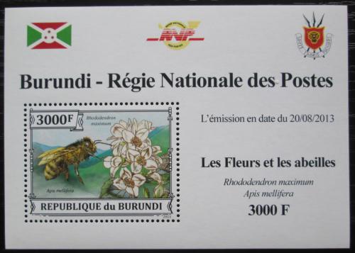 Potov znmka Burundi 2013 Vely a kvety DELUXE Mi# 3290 Block - zvi obrzok