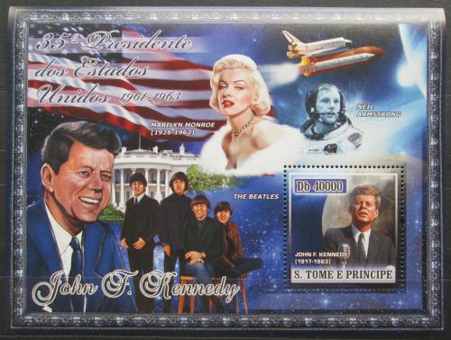 Poštová známka Svätý Tomáš 2007 Prezident Kennedy, Beatles Mi# Block 584 Kat 11€