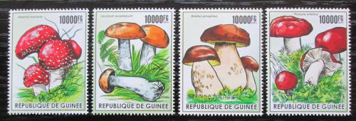 Poštové známky Guinea 2015 Huby Mi# 11283-86 Kat 16€