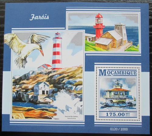 Poštová známka Mozambik 2015 Majáky Mi# Block 1048 Kat 10€