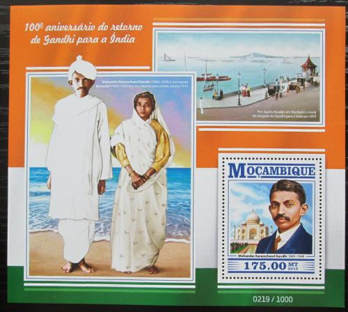 Poštová známka Mozambik 2015 Mahátma Gándhí Mi# Block 1059 Kat 10€