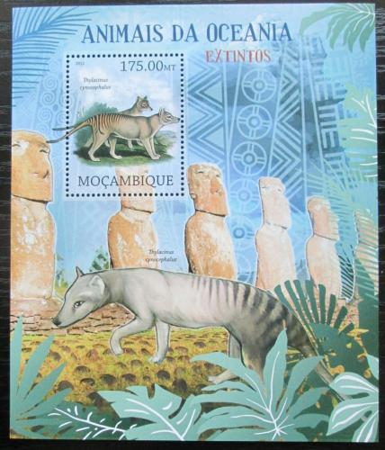Poštová známka Mozambik 2012 Vyhynulá fauna Oceánia Mi# Block 622 Kat 10€