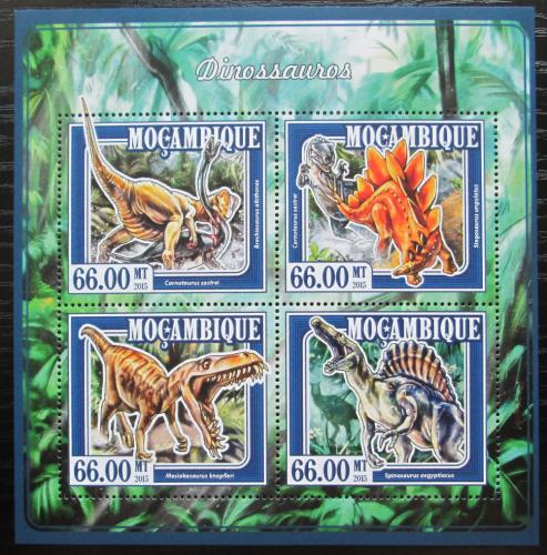 Poštové známky Mozambik 2015 Dinosaury Mi# 7700-03 Kat 15€