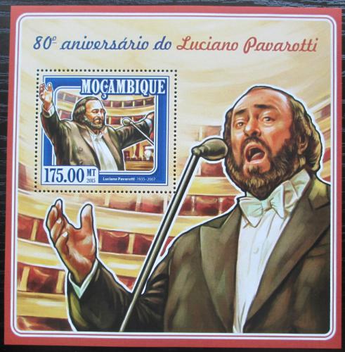 Poštová známka Mozambik 2015 Luciano Pavarotti Mi# Block 997 Kat 10€