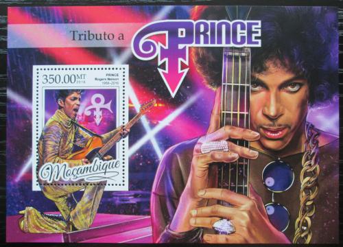 Poštová známka Mozambik 2016 Prince, hudebník Mi# Block 1174 Kat 20€