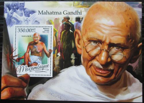 Poštová známka Mozambik 2016 Mahátma Gándhí Mi# Block 1177 Kat 20€ 
