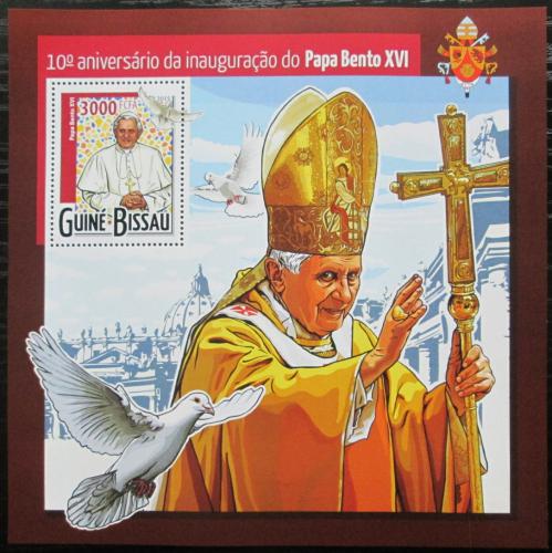 Poštová známka Guinea-Bissau 2015 Papež Benedikt XVI. Mi# Block 1394 Kat 12€