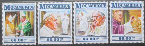 Poštové známky Mozambik 2015 Papež František Mi# 8119-22 Kat 15€