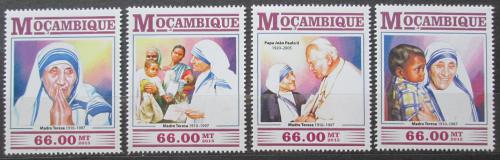 Poštové známky Mozambik 2015 Matka Tereza Mi# 8104-07 Kat 15€