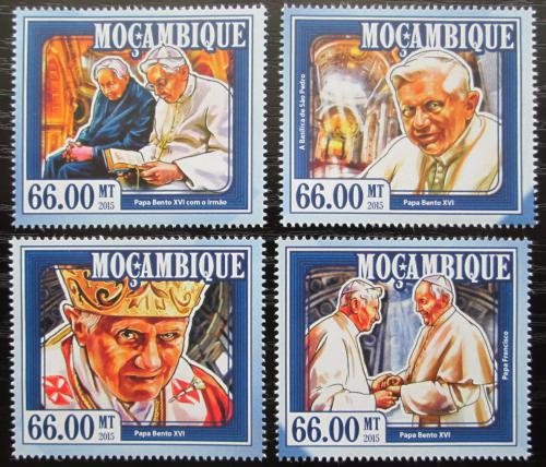 Poštové známky Mozambik 2015 Papež Benedikt XVI. Mi# 7825-28 Kat 15€