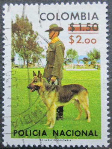 Poštová známka Kolumbia 1977 Policista se psem pretlaè Mi# 1325