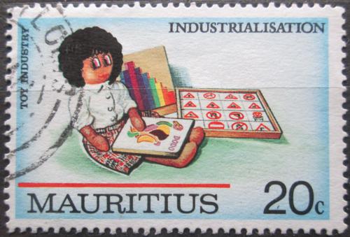 Poštová známka Mauricius 1987 Dítì s hraèkami Mi# 651