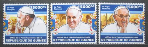 Poštové známky Guinea 2013 Papež František Mi# 10189-91 Kat 18€