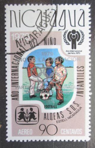 Poštová známka Nikaragua 1980 Dìti a futbal pretlaè Mi# 2081 b