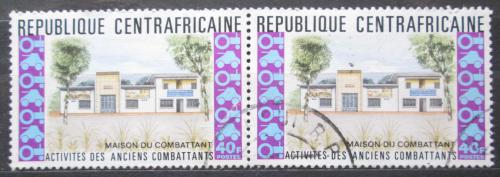 Poštové známky SAR 1974 Budova veteránù pár Mi# 360