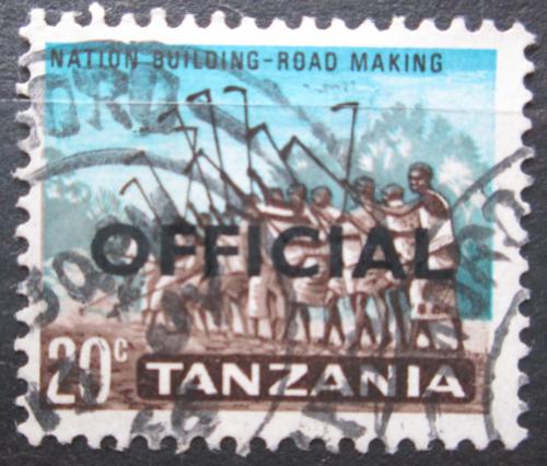 Poštová známka Tanzánia 1965 Stavba silnice, úøední Mi# 4