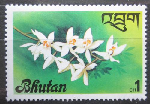 Poštová známka Bhútán 1976 Orchidej Mi# 669